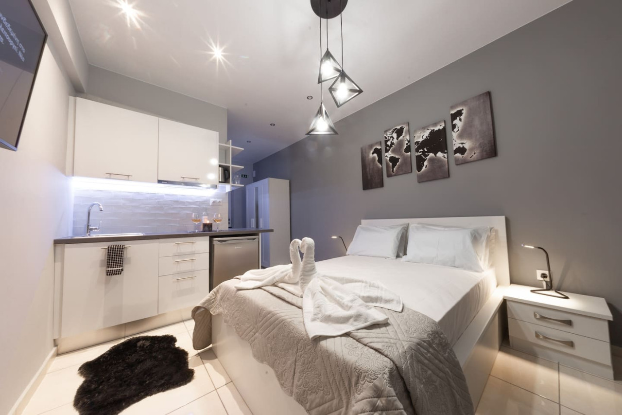 acroview-right-in-the-center/