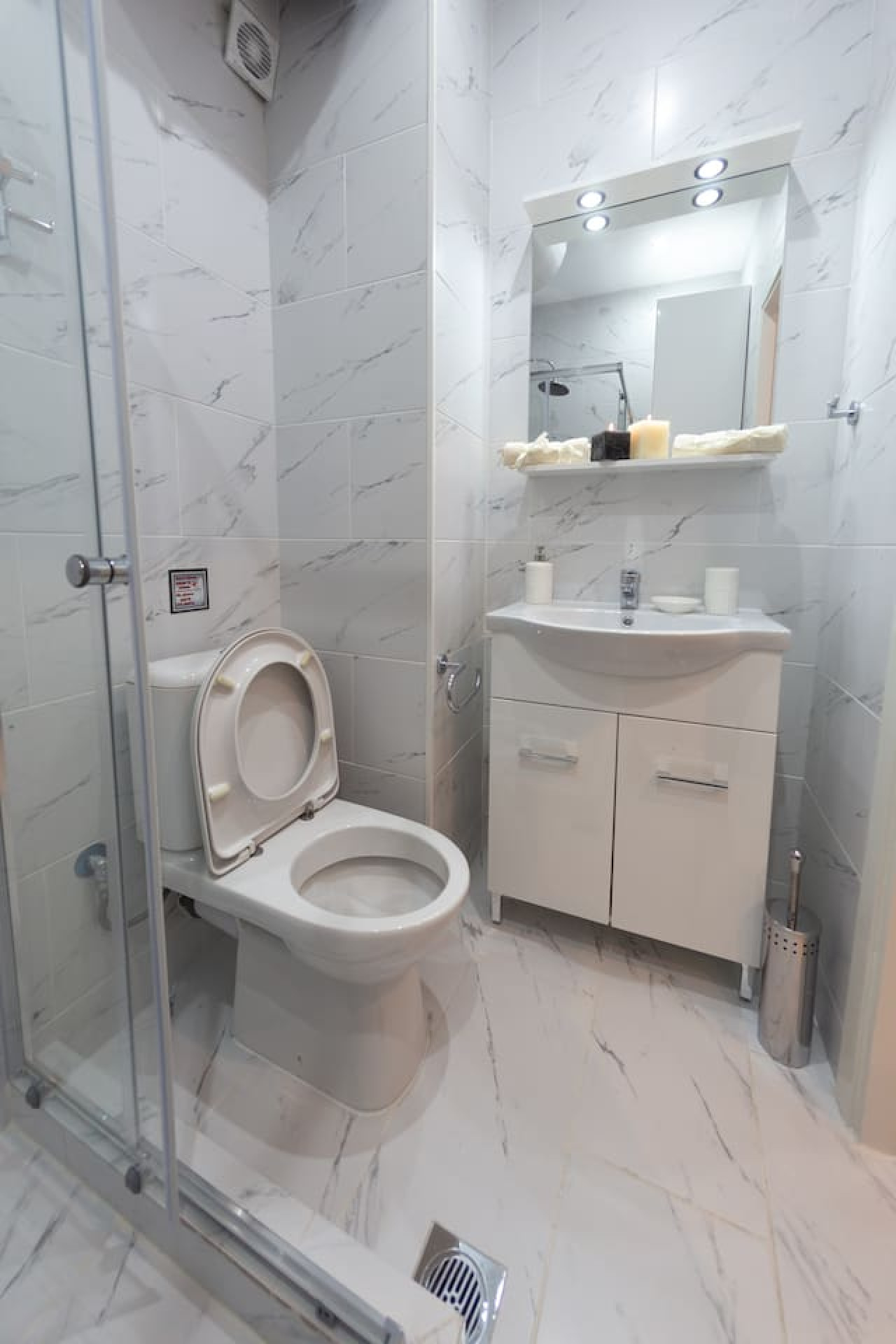 acroview-right-in-the-center/