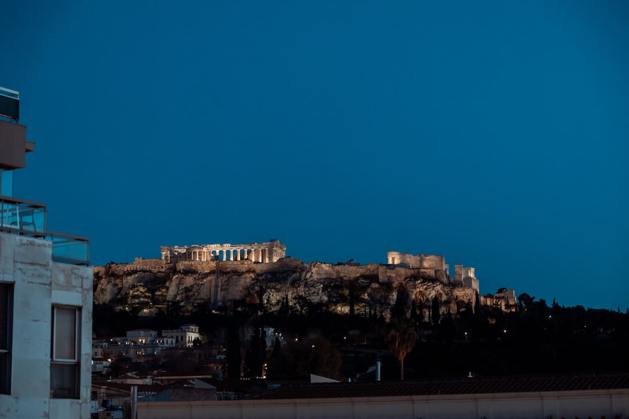 parthenon-portrait-lux-apartment/