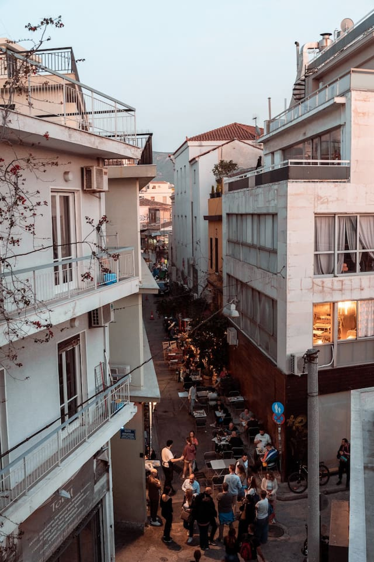 parthenon-portrait-lux-apartment/