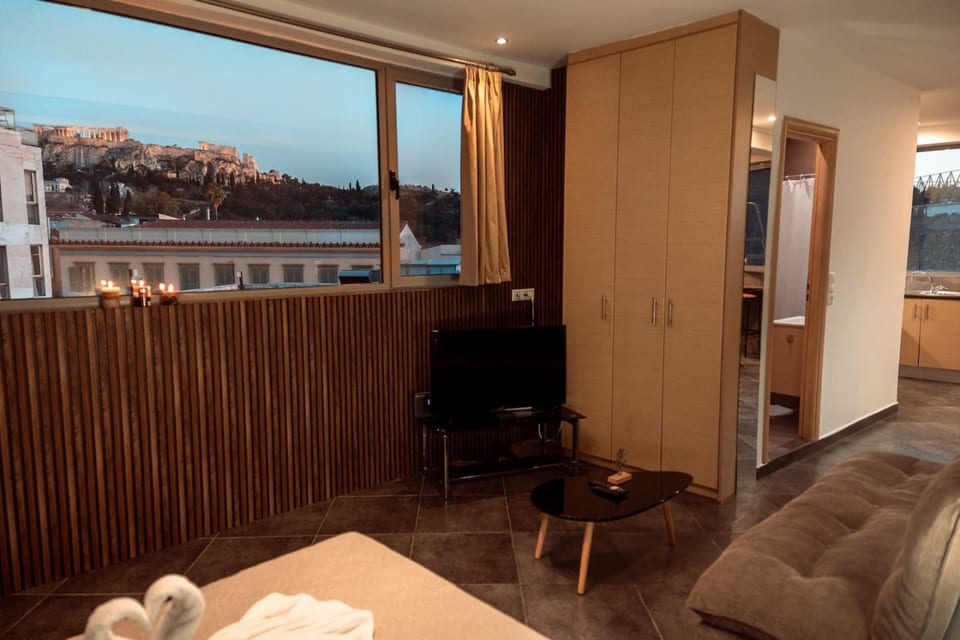 Parthenon Portrait Lux Apartment - Athens
