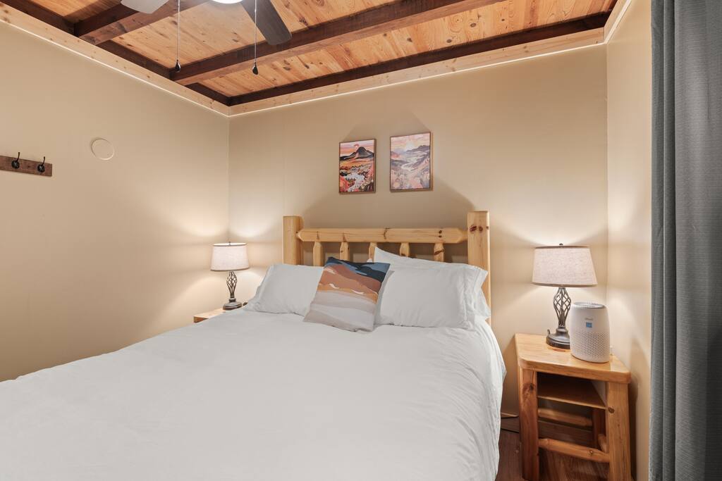 private-hocking-hills-3br-cabinhottub*firepit/