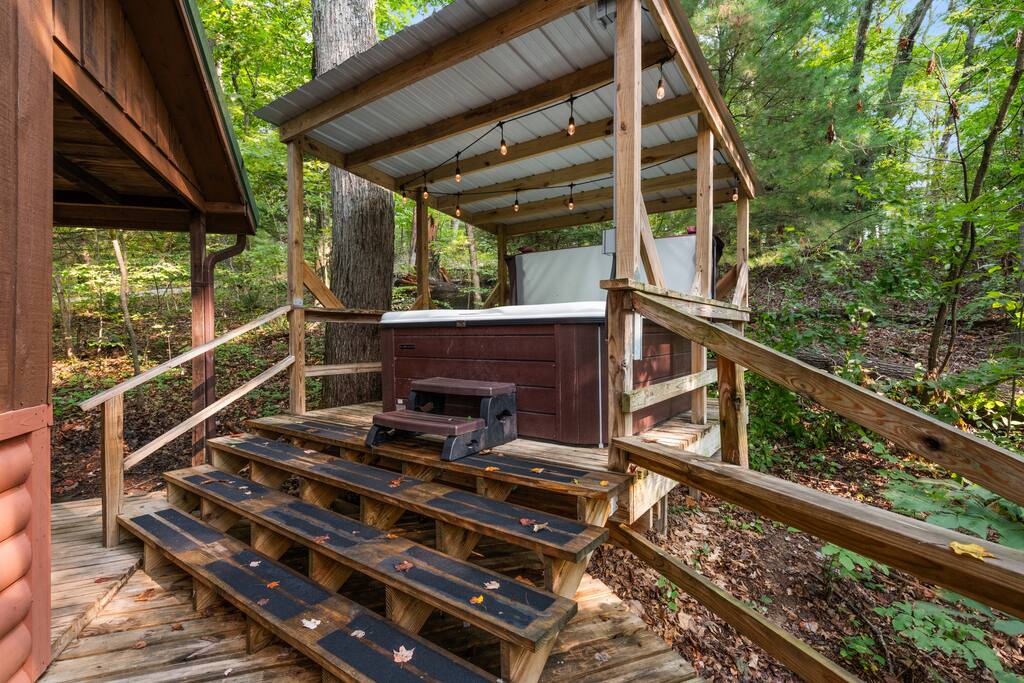 private-hocking-hills-3br-cabinhottub*firepit/