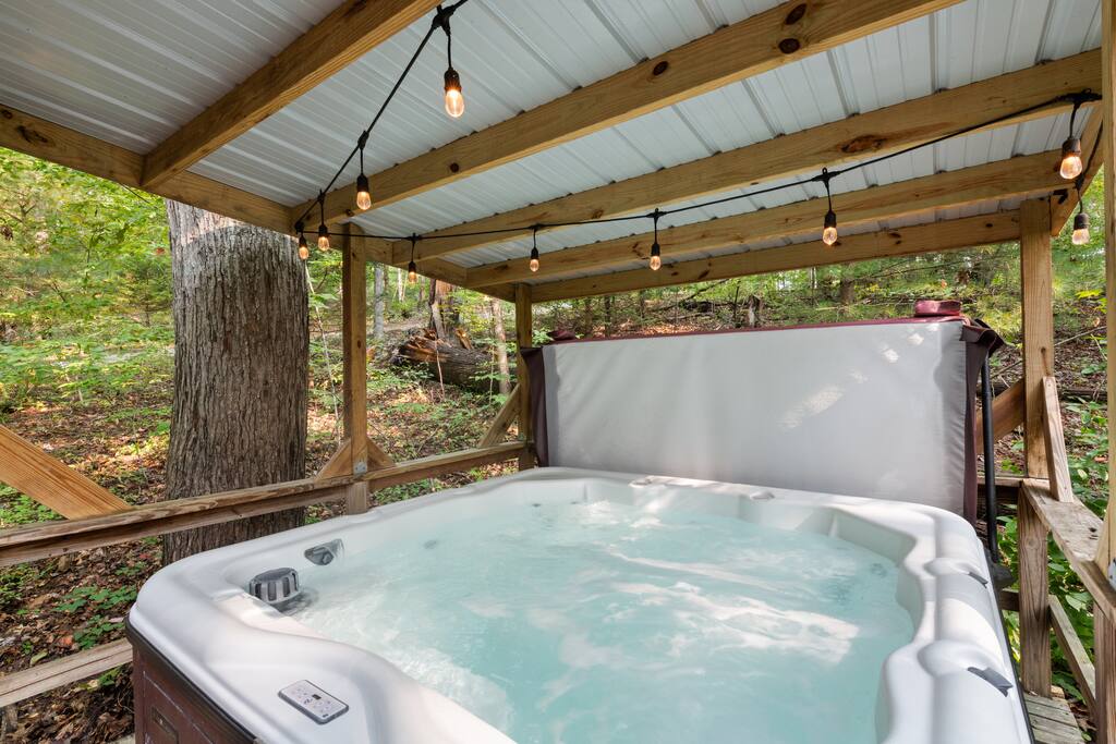 private-hocking-hills-3br-cabinhottub*firepit/