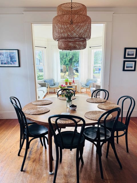 Beautiful Alberta Arts Farmhouse