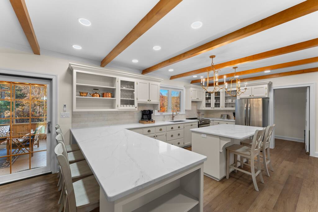 starwood-manorormountain-views*-game-room*-firepit/