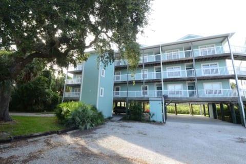 First floor middle unit