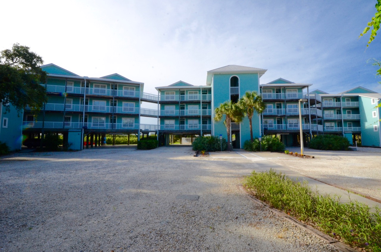 Well maintained complex with plenty of parking for cars and trailers
