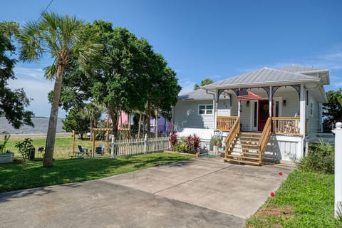 Cozy Coast Casita