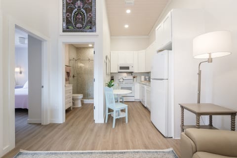 Cozy Fully Stocked Kitchen