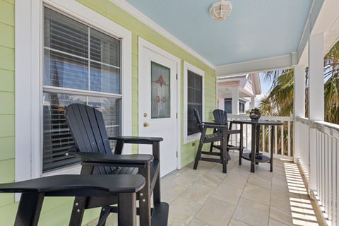 Key Lime - Golf Cart and Gulf Views