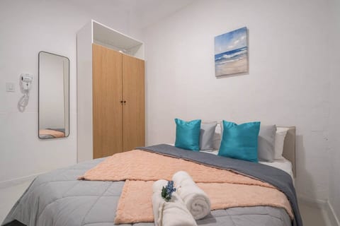 Casa Luma No. 4 | Modern 2 Bedroom in San Juan PR