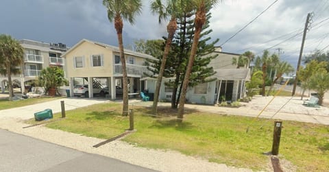 Gulf Drive Living