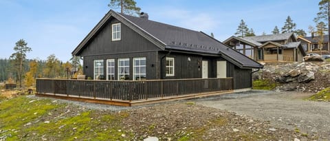 Cabin on Lygna with fantastic views. image 2
