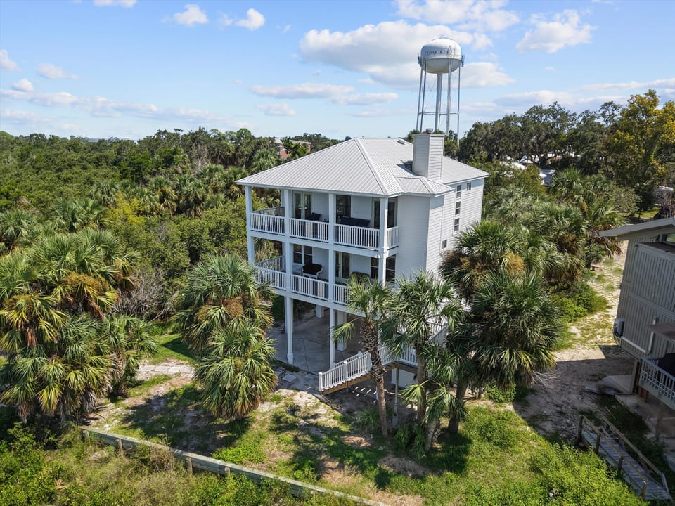 Gulf Landing - Cedar Key