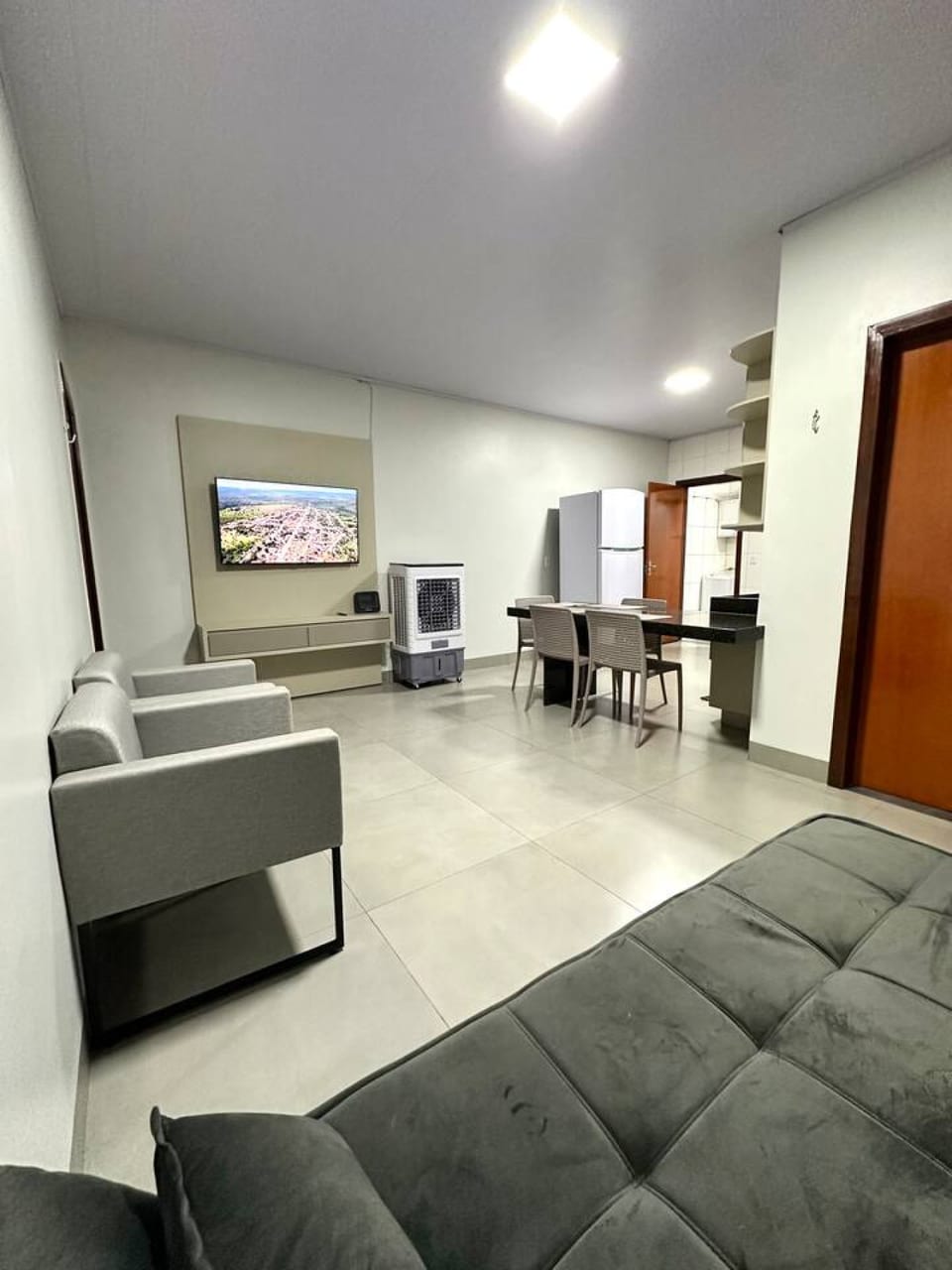Davisis - Casa Ampla 2 Quartos e Garagem grande - Palmas