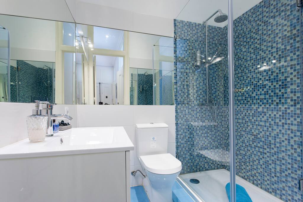 charming-retreat-in-historic-graca-graca-66/