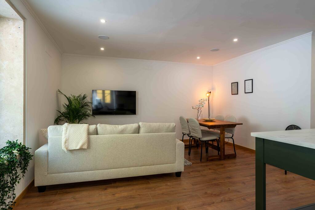 charm-house-sintra-43-or-historic-center-stay/