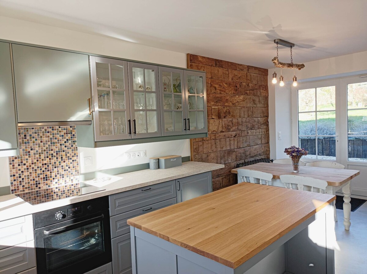 normandy-apple-cottage./