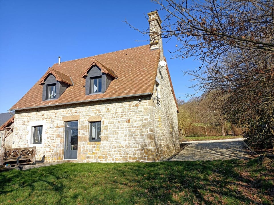 Normandy Apple Cottage. image 1