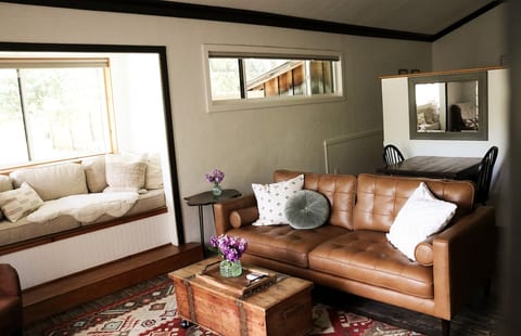 Romantic Rustic Riverfront Cabin image 2