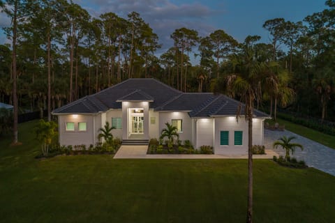 The Naples Luxe Retreat | Game Room • Heated Pool