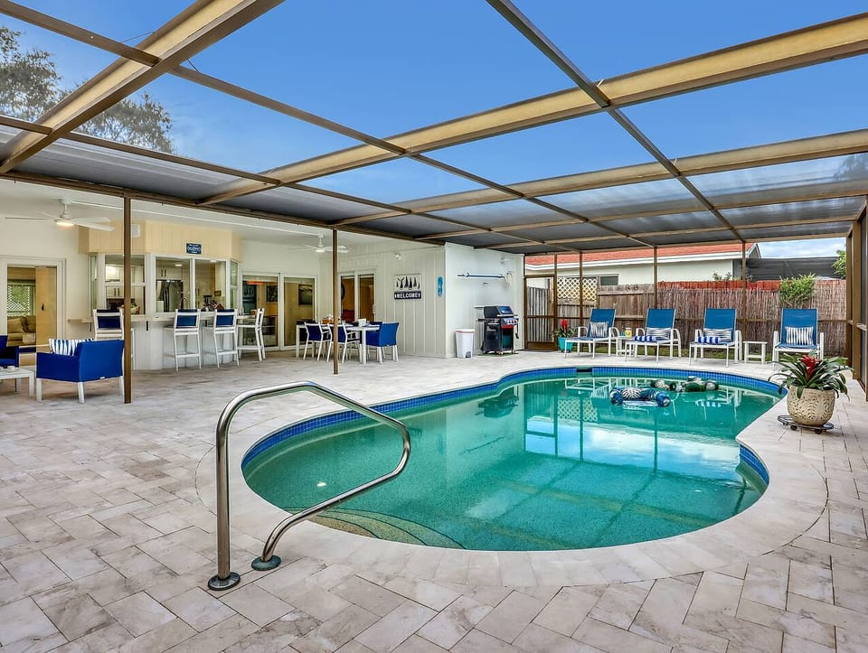 Palm Paradise Villa | Private Pool • Near Beaches - West Palm Beach