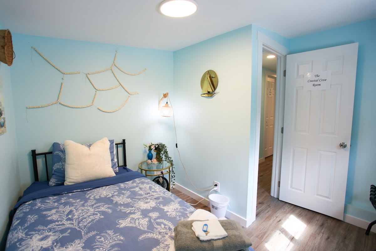 The Coastal Cove Room image 2