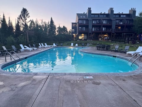 The Moose Ridge Chalet