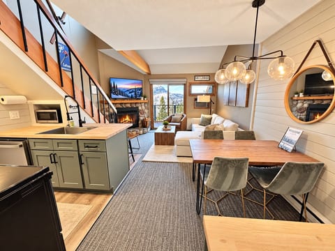 Welcome to the Alpine Abode, Ski-in Ski-out to Lutsen Mountain