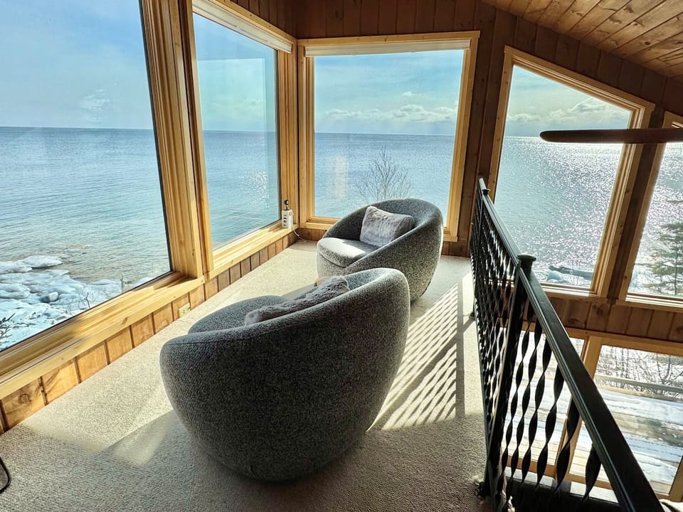 Raven's Point on Lake Superior - Grand Marais
