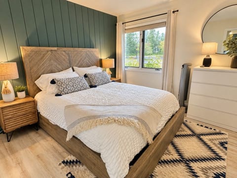 Bedroom with Queen Bed with fan