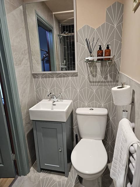 Ground - Super-king room with private bathroom
