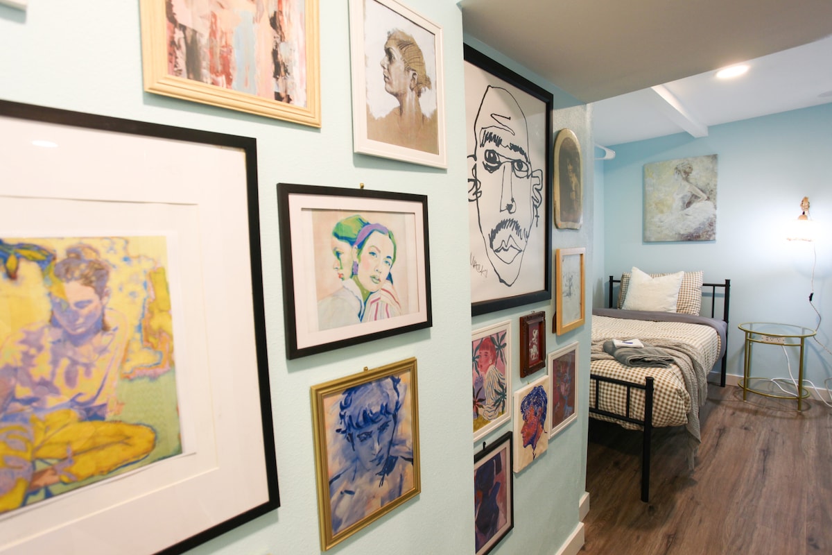 The Portrait Room image 1
