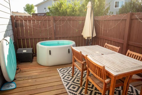 Dog-Friendly Oasis: Private Hot Tub + Sauna