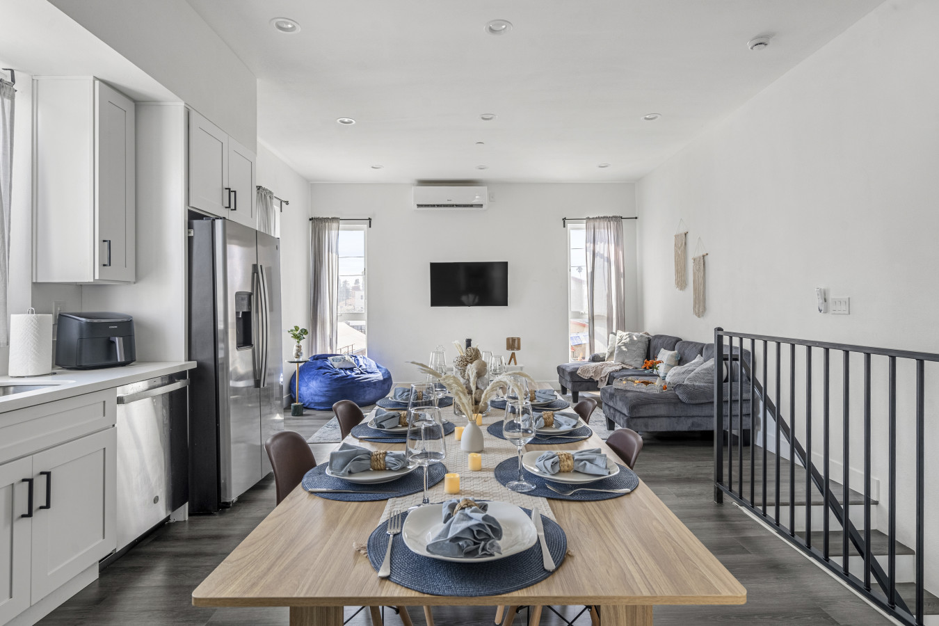 Modern 4-Suite Retreat | DTLA Views | Gated Parking