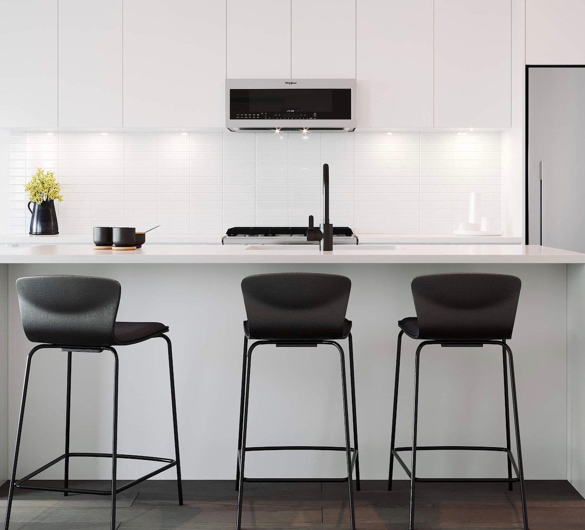 beautiful-luxury-suite-in-heart-of-downtown/