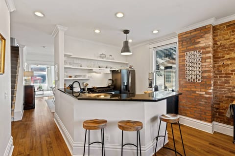 Upscale 3-Story German Village Home | Near Cafés