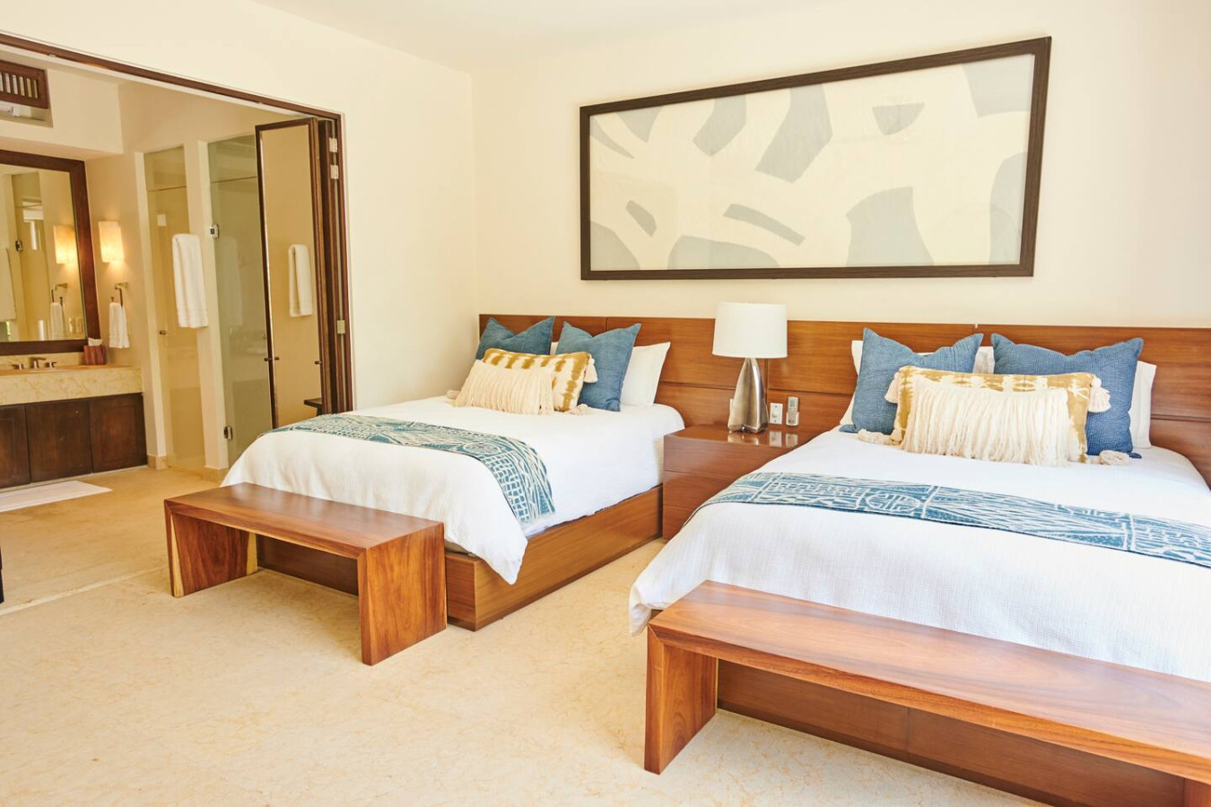 condo-los-arboles-hsk+6-seater-golf-cart-included/