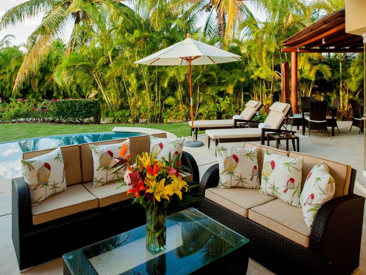 4 bed villa + bunk room