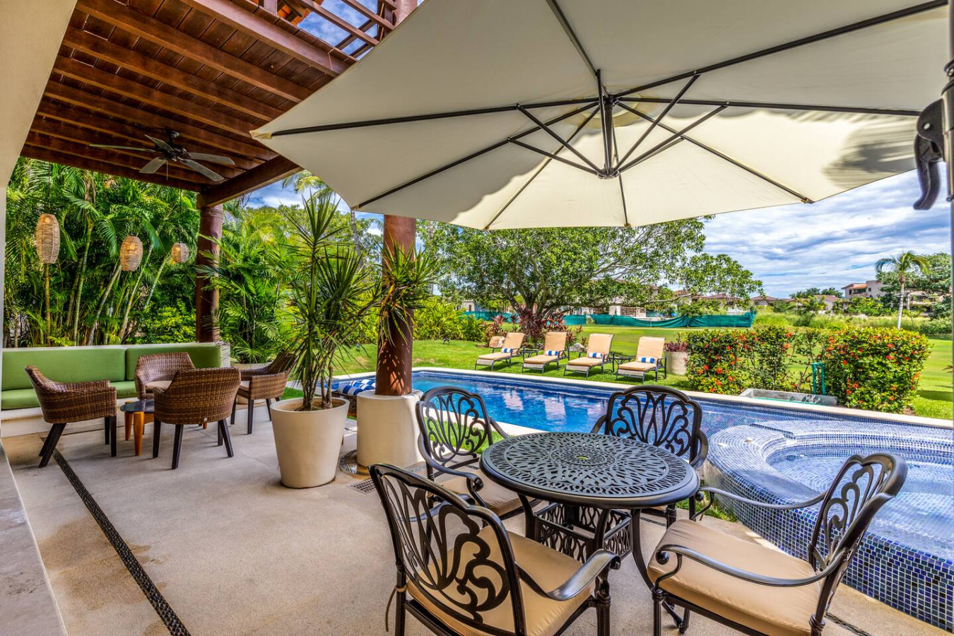 4-bdr-villa-with-pool-and-hot-tub-la-serenata-3/