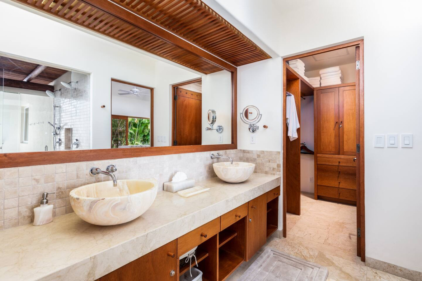 3-bd-villa-in-las-palmaspunta-mita+cook+golf-cart/