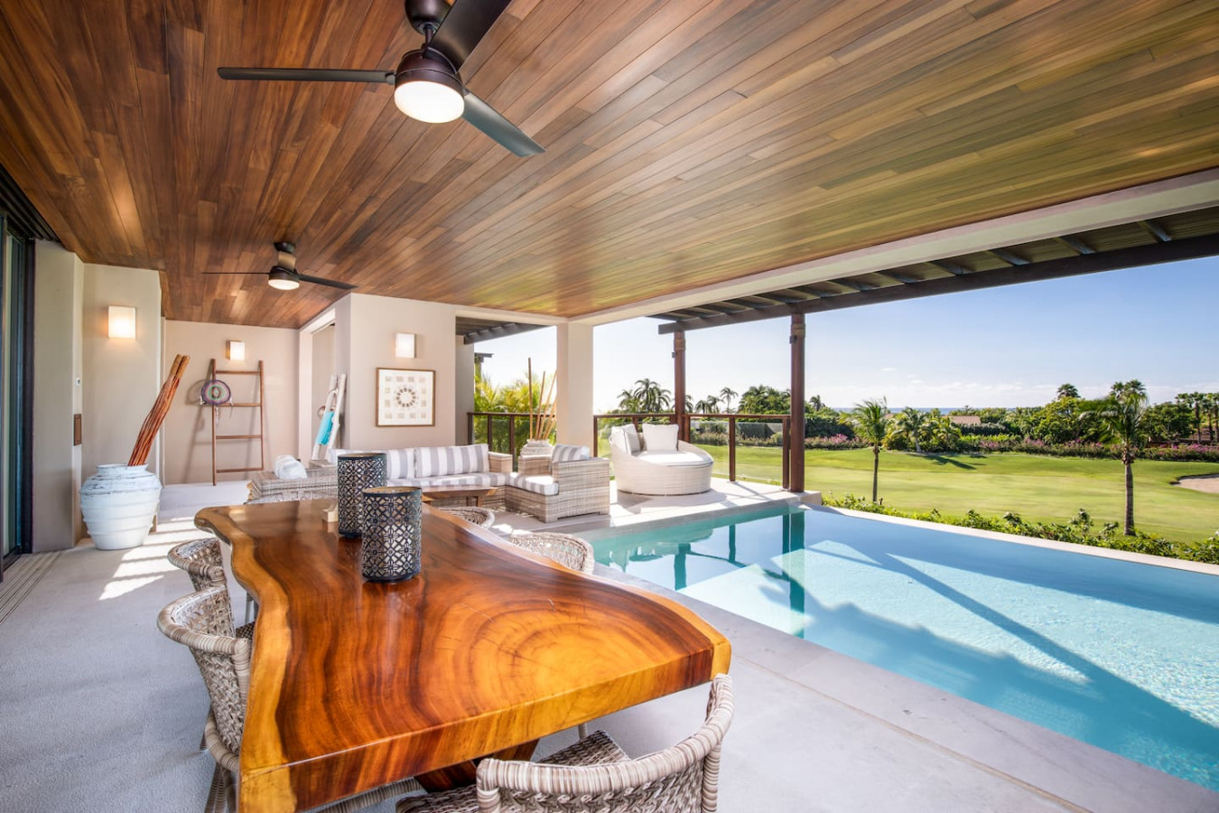 3bed Condo- Private Pool / Golf Cart/Ocean View/HK