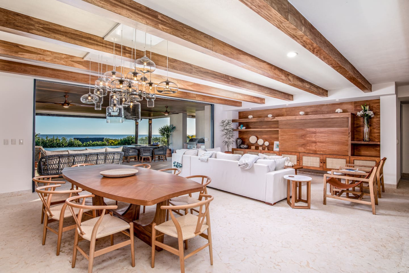 3 bd Condo with Pool and Ocean view + HSK