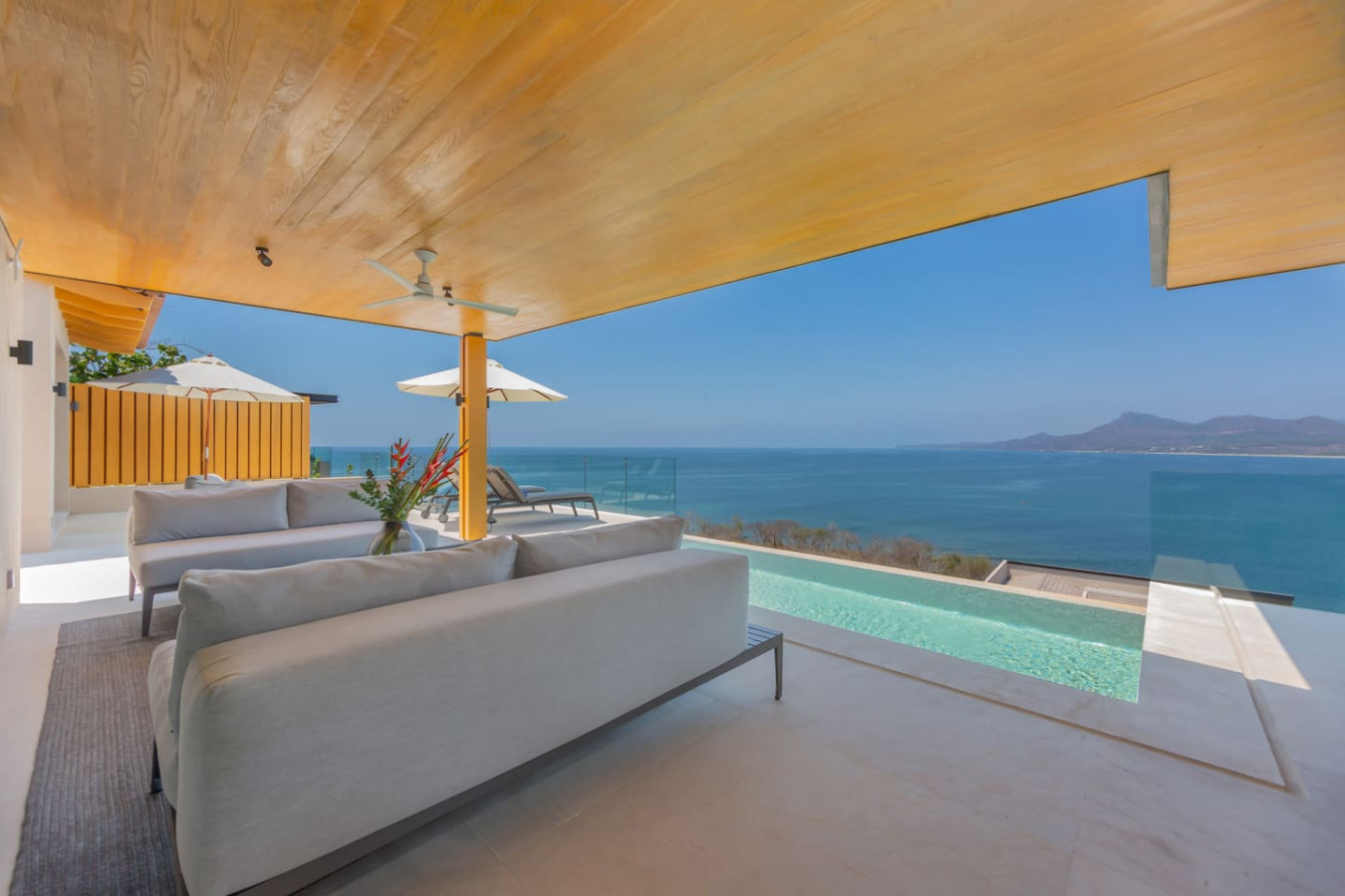 4-bd-beach-chic-villa-ocean-view/