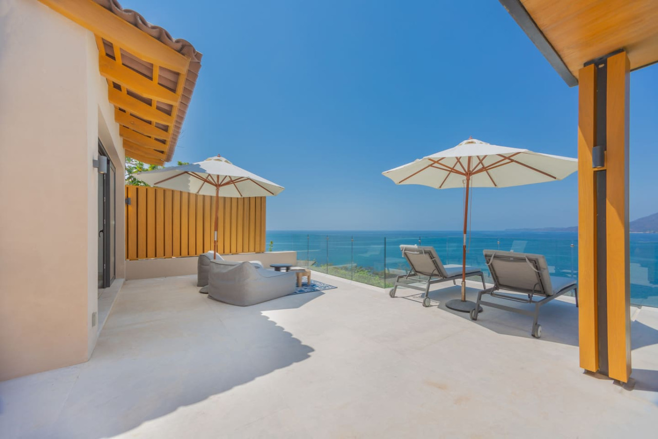 4-bd-beach-chic-villa-ocean-view/