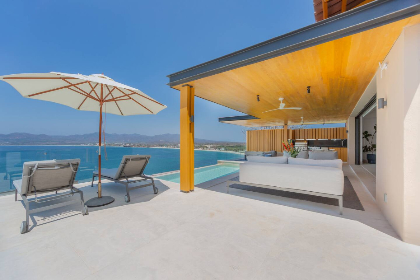 4-bd-beach-chic-villa-ocean-view/