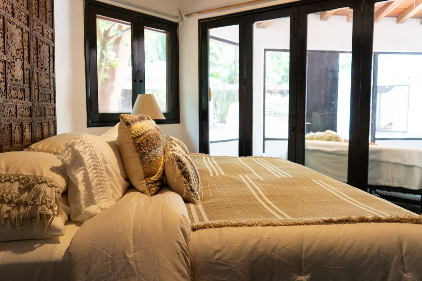 casita-luna-2bd-casita-+-main-house/