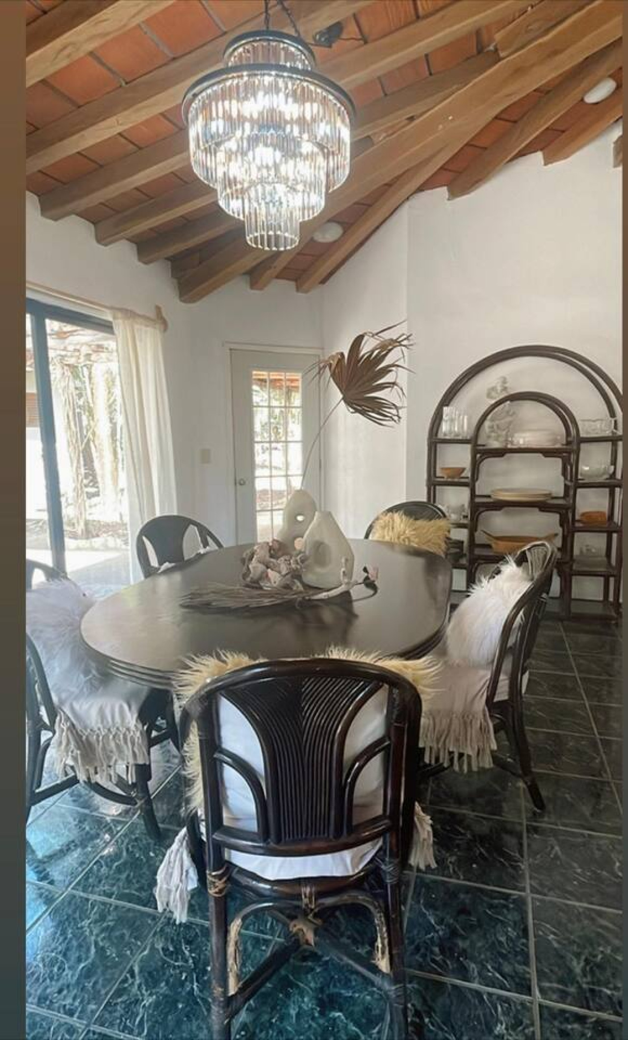 casita-luna-2bd-casita-+-main-house/