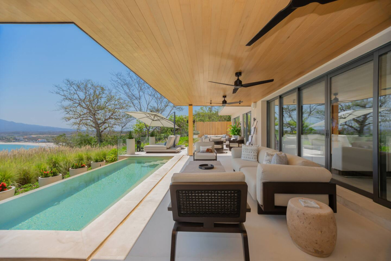 4-bed-luxury-oceanview-villa/